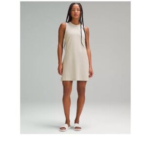 **NWT** Lululemon classic-fit, cotton blend dress